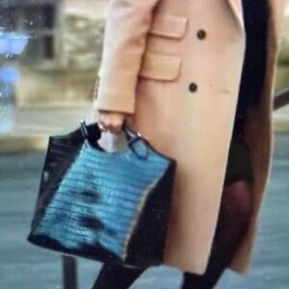 Decadent copenhagen stella bag (From TV show borgen: power & glory) - Picture 6 of 11